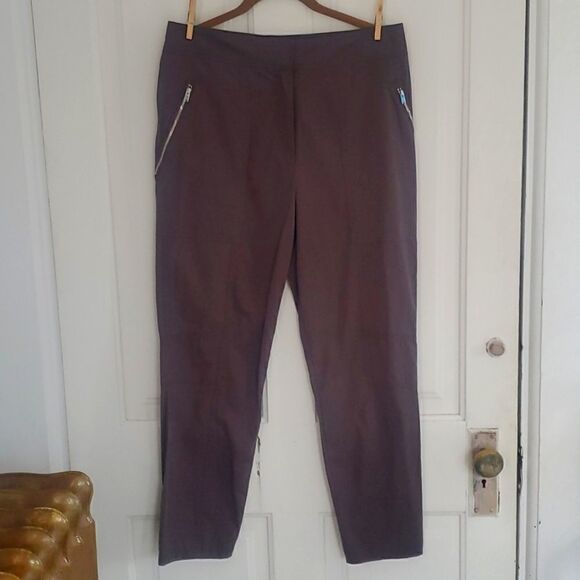 Theory Rider Chino Pants in Ash - Picture 5 of 11